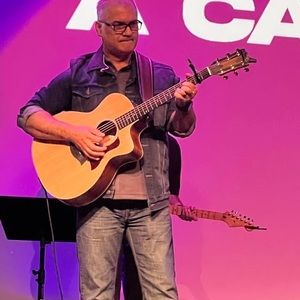 Meet your Posher, Tomas